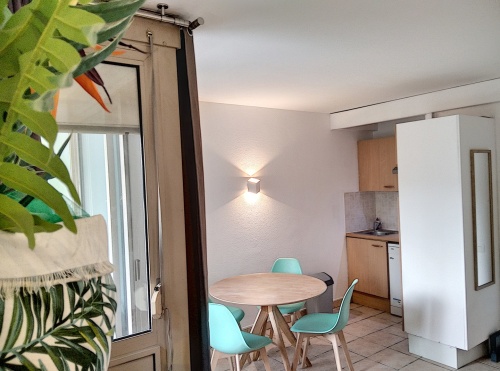 table à manger pour 4 personnes