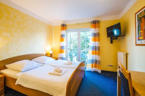 Doppelzimmer-Deluxe-Ensuite Dusche-Gartenblick