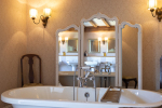 Roo-top bath and tri-fold mirror