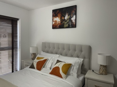 King bed with New Generation Emma Mattress