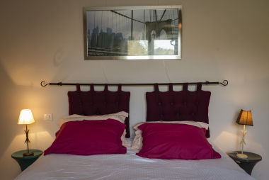 CHAMBRE 3 VUE TETE DE LIT