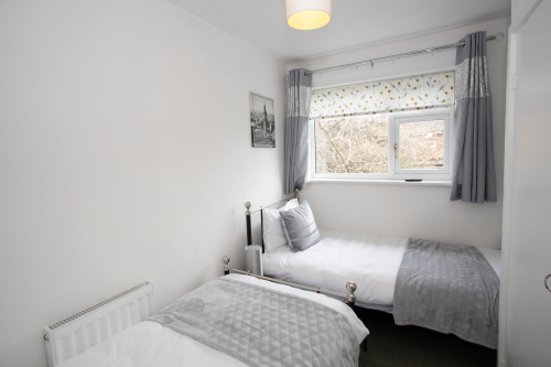 Single Beds - Bedroom 4