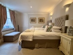 master bedroom as a twin, can also be a superking