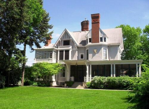 Alexander Mansion Historic Bed and Breakfast - From West Garden