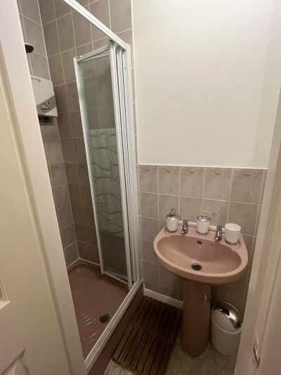 Ensuite for Bedroom 2