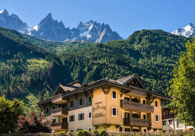 La Ginabelle – vue Mont Blanc avec piscine