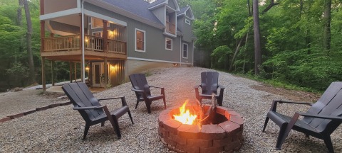 GETAWAY ゲッタウェイ Chalet Getaway - Hocking Hills Cottages and Cabins