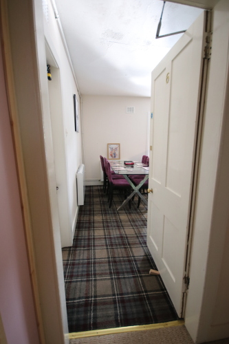 Door from hallway to Lounge/Diner