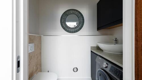 Toilet & Laundry Room