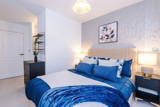 Stylish 2-Bed 2-Bath Apartment in Newly Renovated Victorian Building – Prime Leeds City Centre near Station