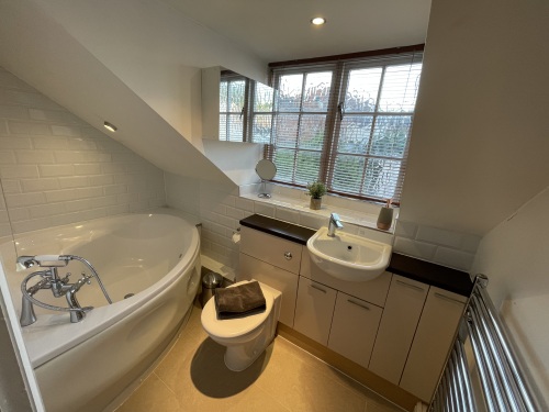 En-suite to master bedroom