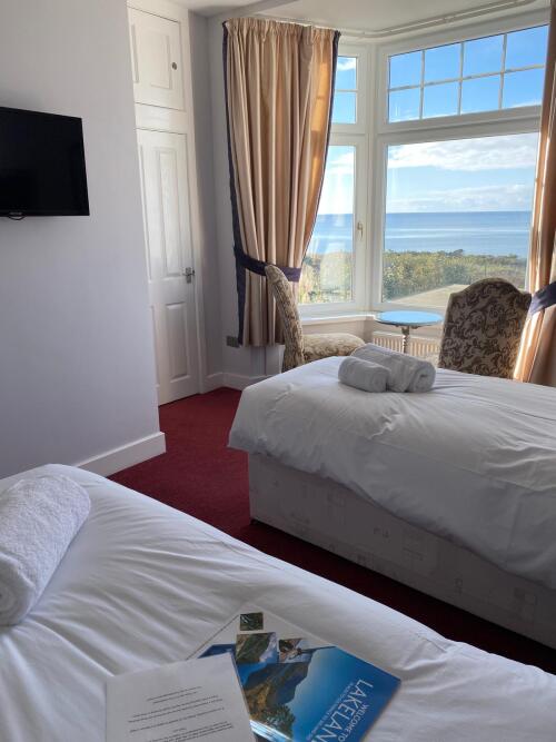 Double or Twin-Deluxe-Ensuite with Shower-Sea View-SV Deluxe Double/ Twin - Base Rate