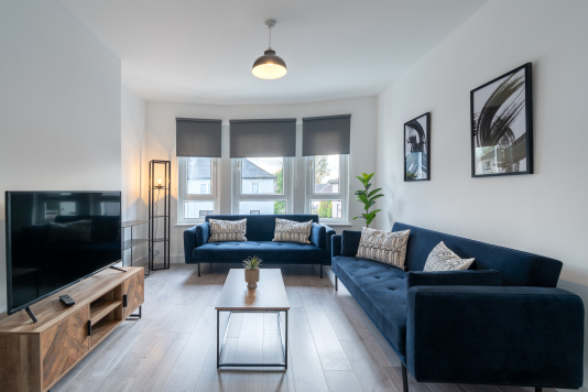LIVING ROOM 2