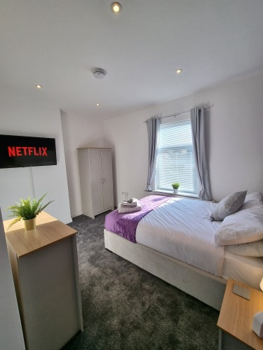 Bedroom with en-suite