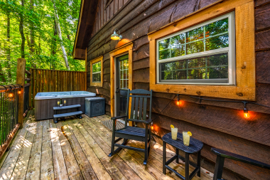 Slow mornings in the rocking chairs.  Relaxing evenings in the hot tub.  Welcome to your private Smoky Mountain retreat.