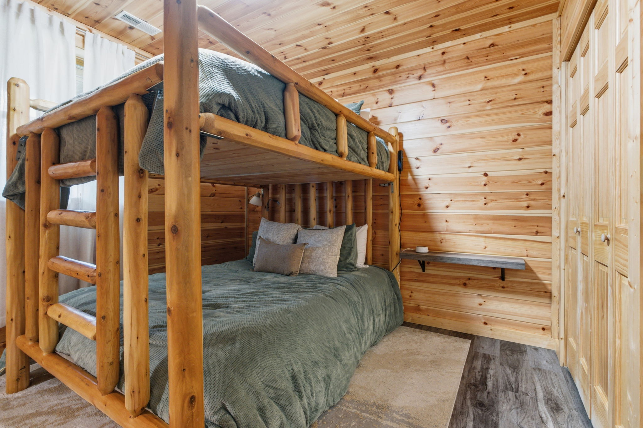 Firefly Hollow Lodge | Photo 74