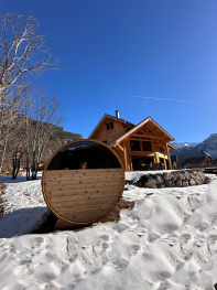 Photo 5/6 — Gîte insolite « Chalet Ecrin des Vignes · Les Vigneaux, Hautes-Alpes » à Les Vigneaux Hautes-Alpes