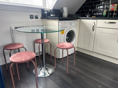 Aquila Studio Flat: Dining Area