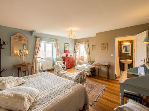 BB La Barbinais Rooms in Saint Malo guest house garden private bathroom