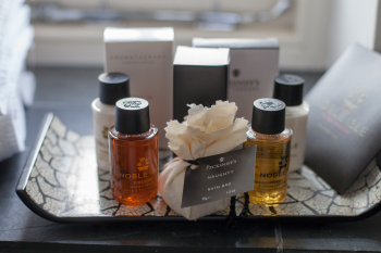 Luxury toiletries in all rooms