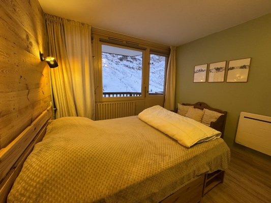 belle chambre parentale avec balcon, plein sud