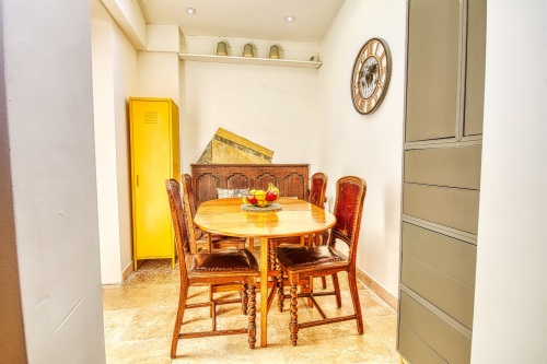 Dining Area with Table & Chairs