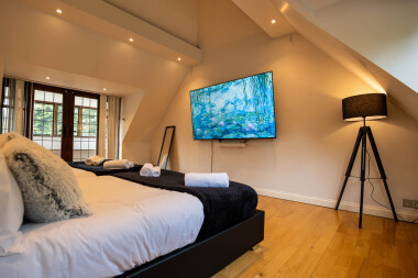 Bedroom 4 / Cinema Room