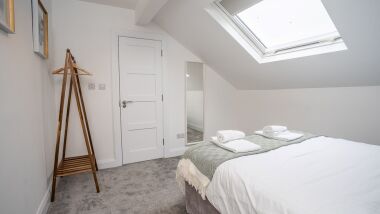 2nd ensuite bedroom 