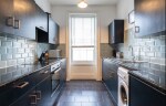 2 Bedroom Flat: Kitchen