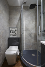 Sparkling Clean Bathrooms – Relax & Refresh at Your Huddersfield Deal House