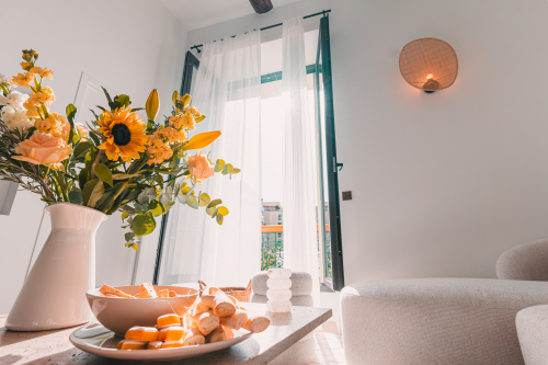 Coin salon avec balcon