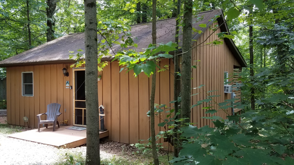 31075 The Nest at Hiding Place Cabins