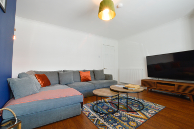 Living Room / Lounge