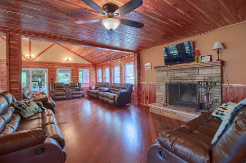 Living Room, with Wood-Burning Fireplace, looking toward Great Room, Southern Belle Lodge