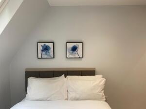 Picture represents the type Studio Premium Private Bathroom. It might not be exactly the same as per booking. All same type of apartments are allocated subject to availability per booking