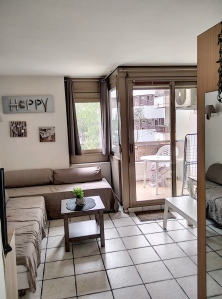 salon avec canapé lit 2 places