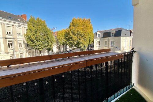 Un grand balcon vous permettra de prendre l'apéritif l'été !