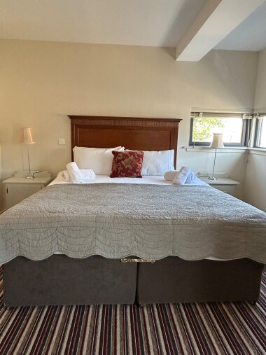 master bedroom ensuite