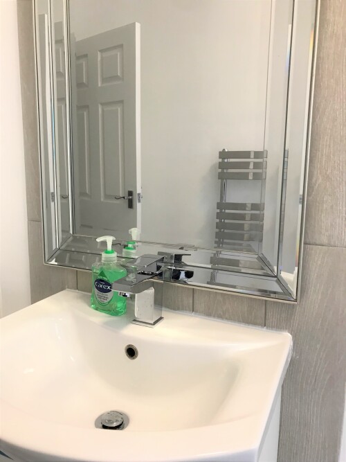 Bathroom - 3 piece with towel radiator