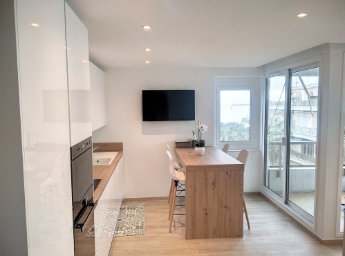 TV HD dans la cuisine