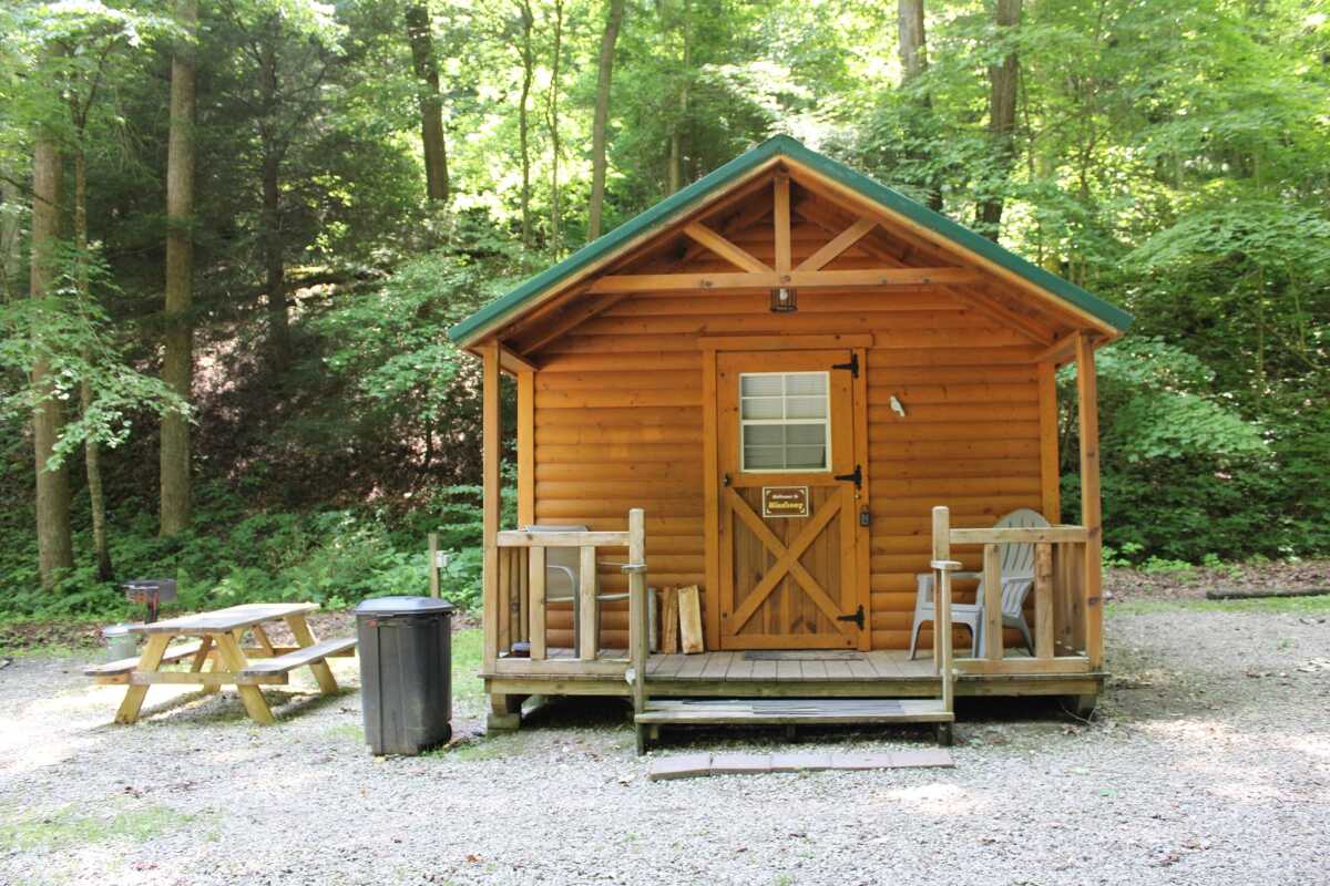 12576 Windsong Camping Cabin
