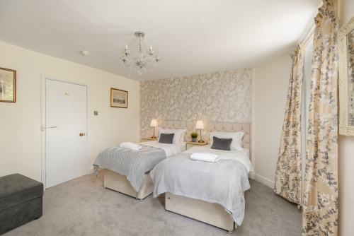 Bedroom 1: 1 Super King or 2 singles beds. Plus 2 super comfortable fu