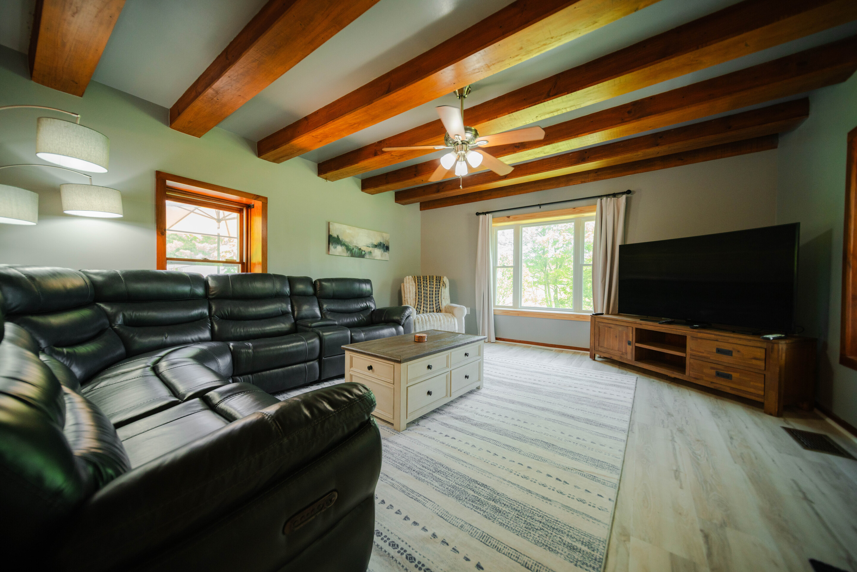 Whispering Acres | Photo 5