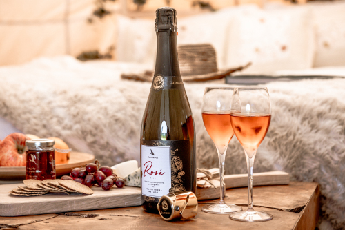 Refreshing Oastbrook sparkling wine