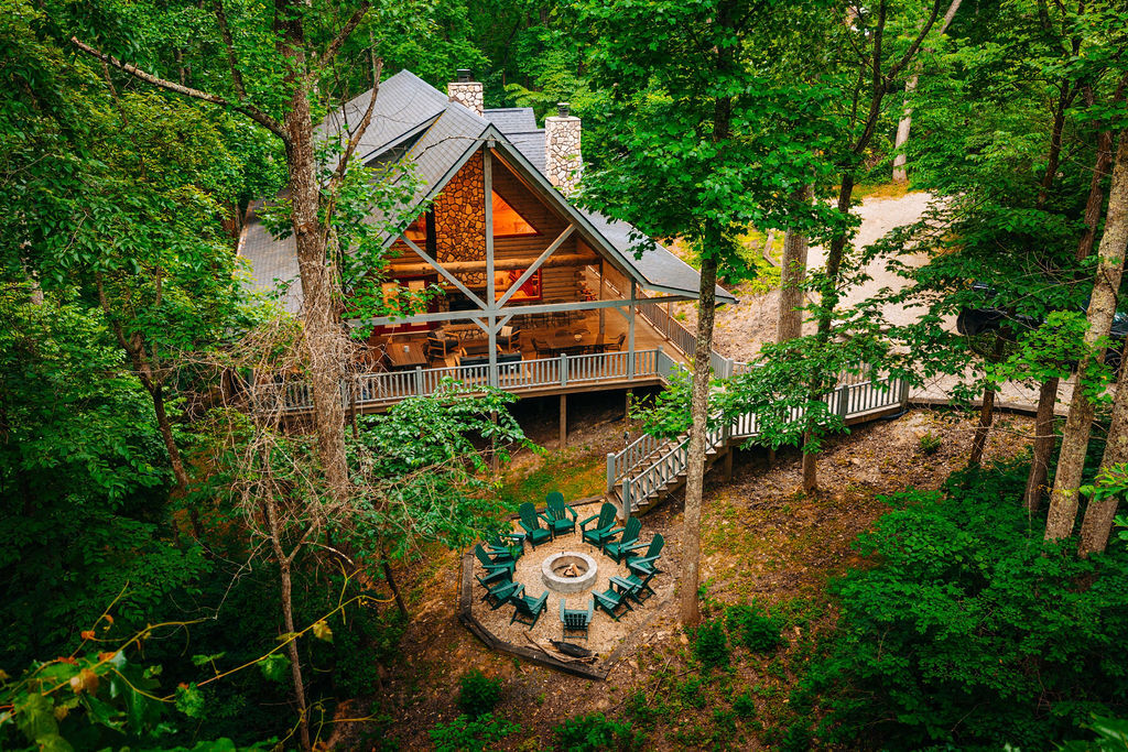 Rustic Cedar Inn