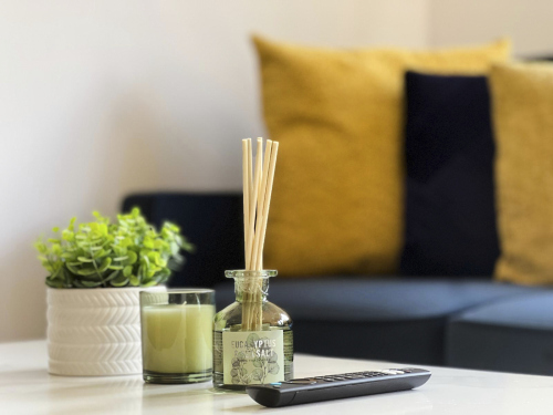 Open-plan living space combining comfort and practicality.
