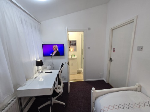 Room 4