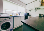 Kitchen: Washer / Dryer