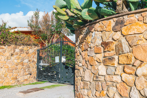 ingresso villa superiore