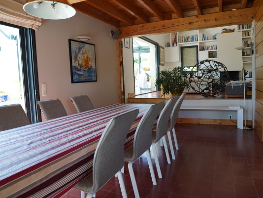 Salle à manger pour 14 personnes